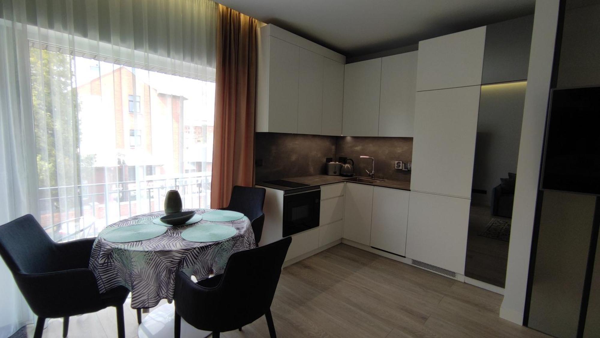 New J&R Apartment Near Girstutis, Free Private Parking & Self Check-In Kaunas Kültér fotó