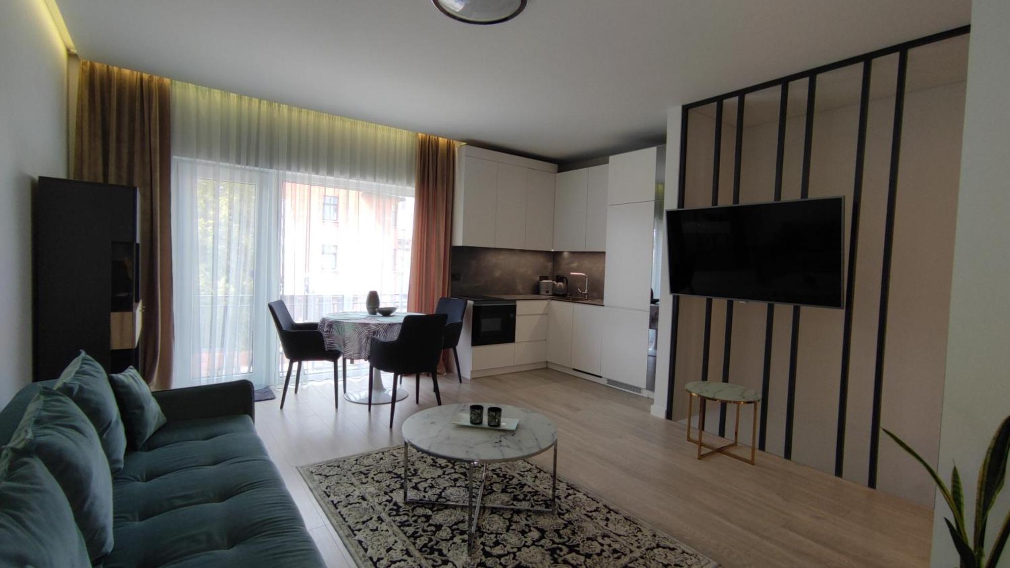 New J&R Apartment Near Girstutis, Free Private Parking & Self Check-In Kaunas Kültér fotó