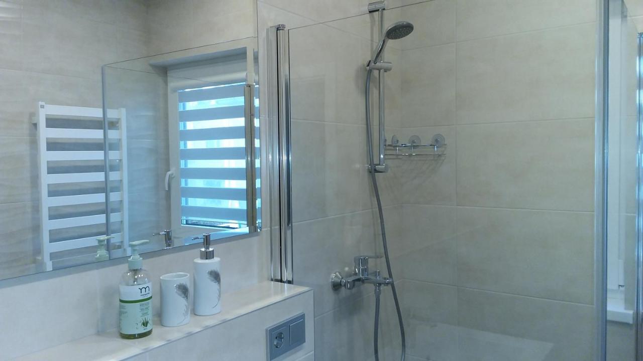 New J&R Apartment Near Girstutis, Free Private Parking & Self Check-In Kaunas Kültér fotó